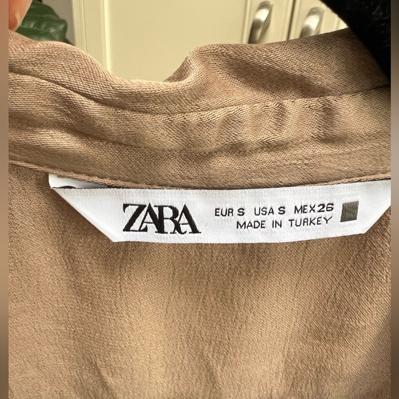 Zara cropped silk top size 6 - Picture 3 of 3